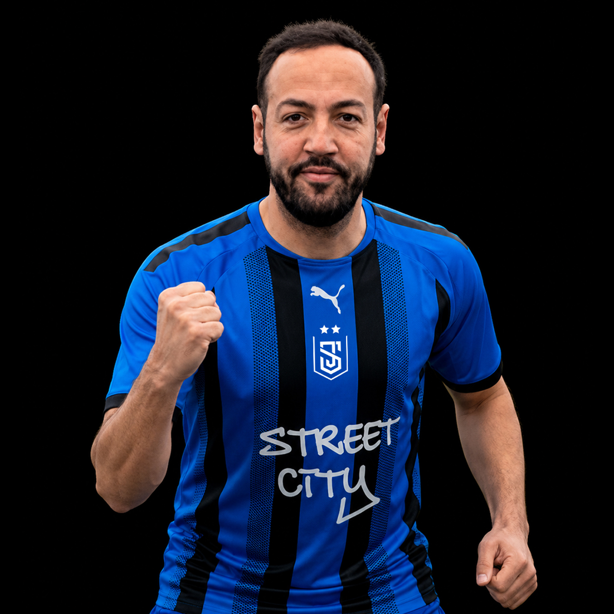 Chakib R